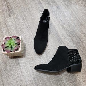 Steve Madden Black Suede Studded Ankle Booties 7